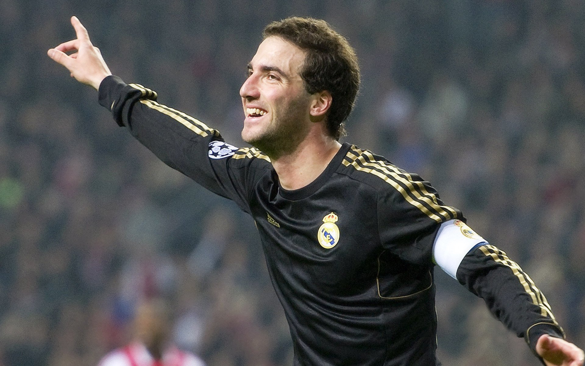 新一轮校园足球政策扶持力度加大提高参与覆盖面，国家出台关于校园足球的政策